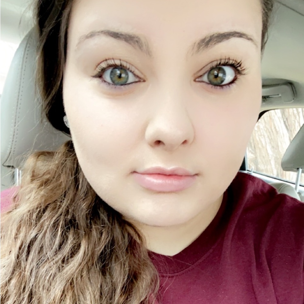 Meet your Posher, Abby